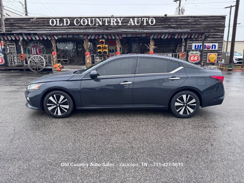 2022 NISSAN Altima