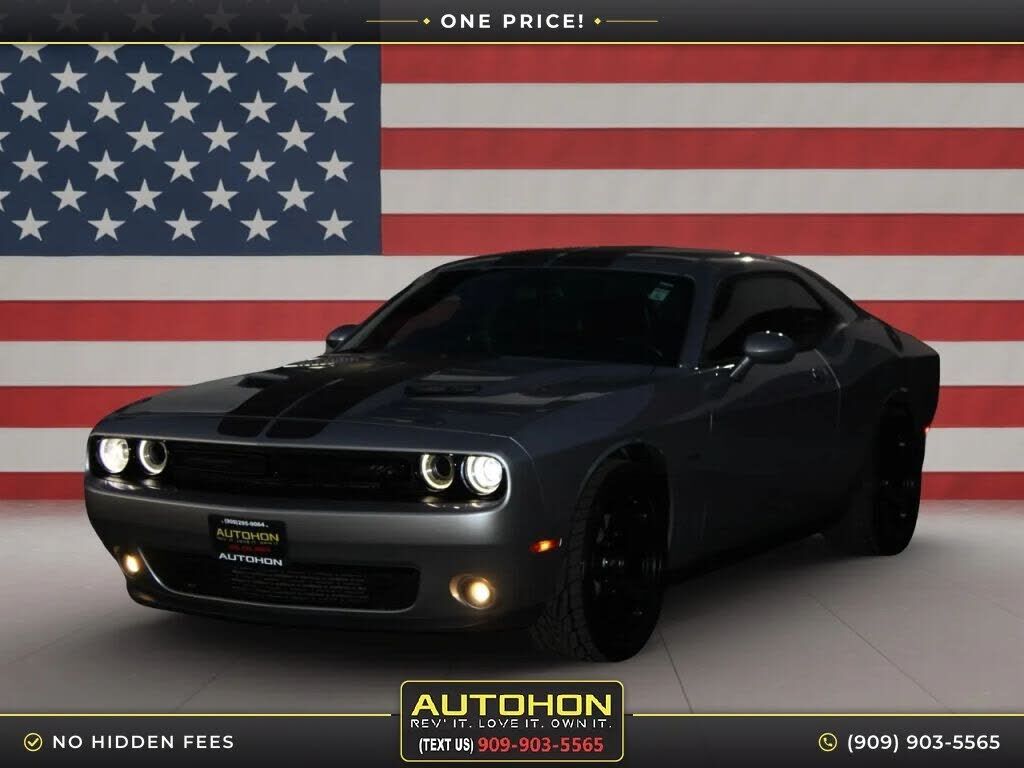 2016 DODGE Challenger