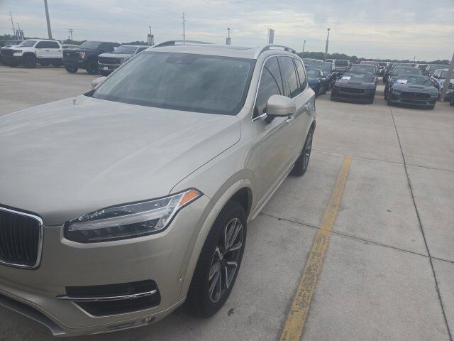 2018 VOLVO XC90