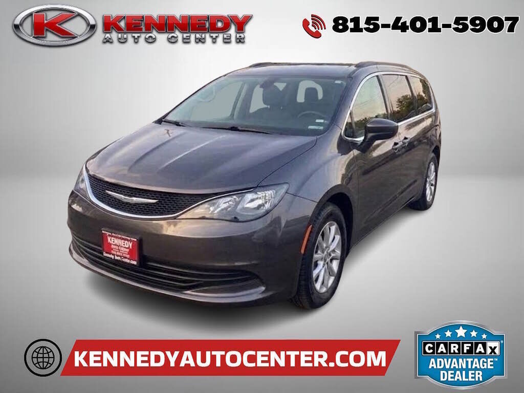 2020 CHRYSLER Voyager
