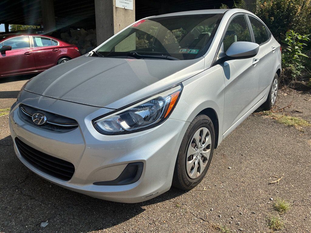 2016 HYUNDAI Accent