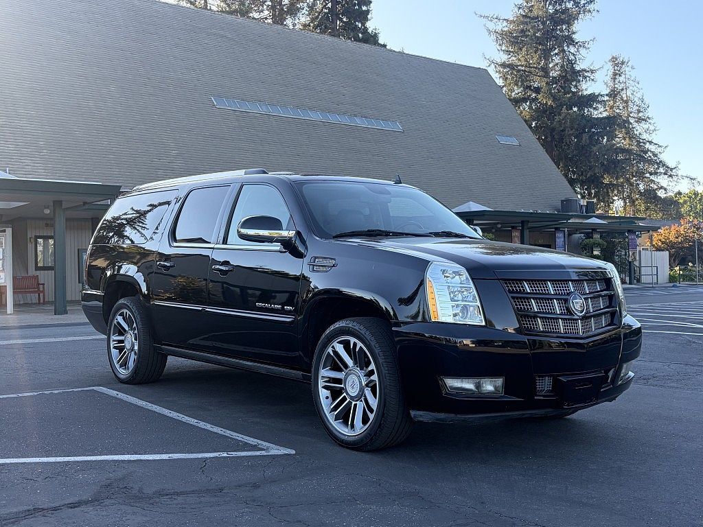 2013 CADILLAC Escalade