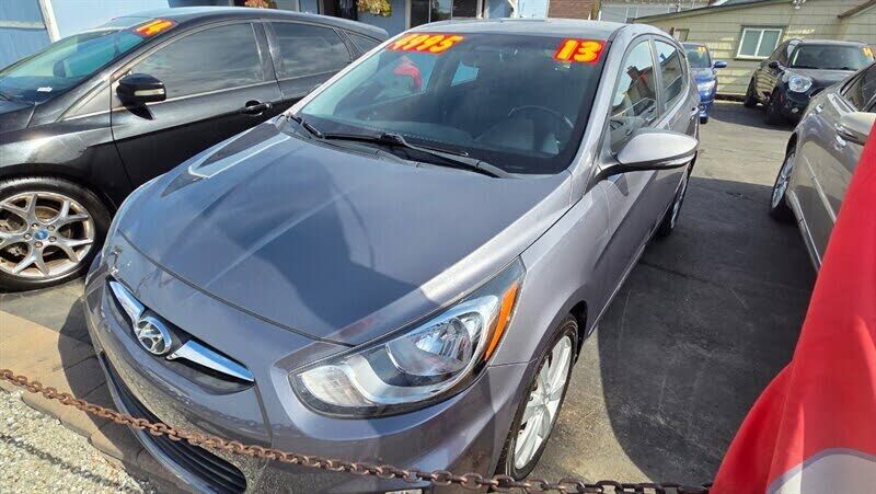 2013 HYUNDAI Accent