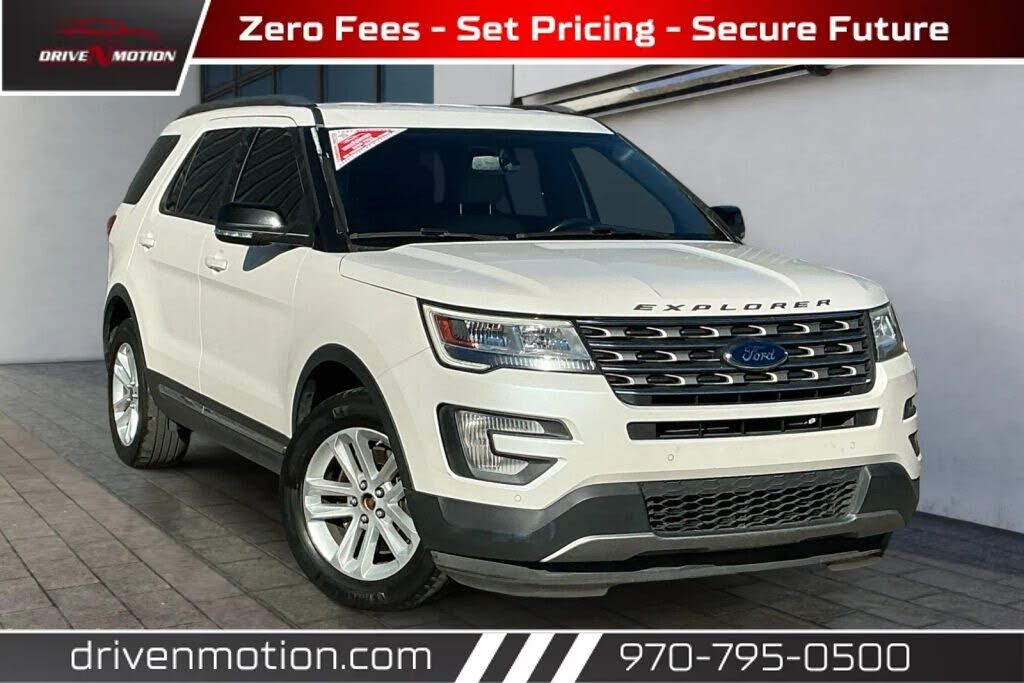 2017 FORD Explorer