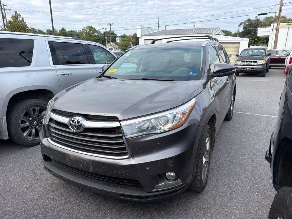 2016 TOYOTA Highlander