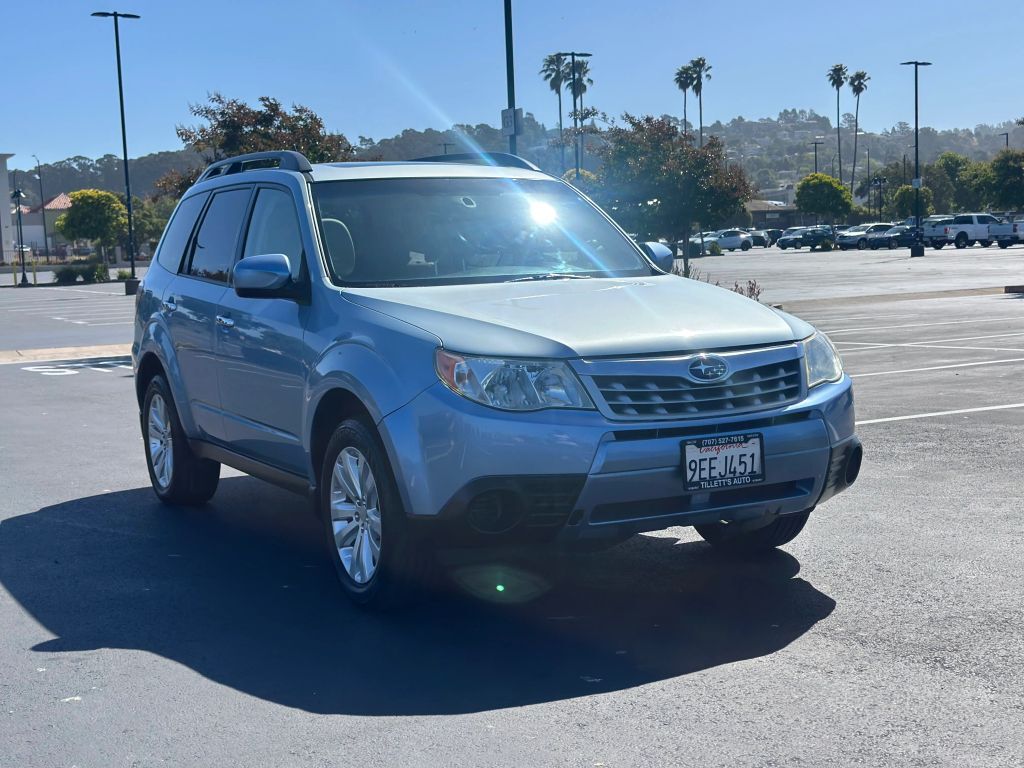 2011 SUBARU Forester