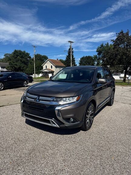 2017 MITSUBISHI Outlander