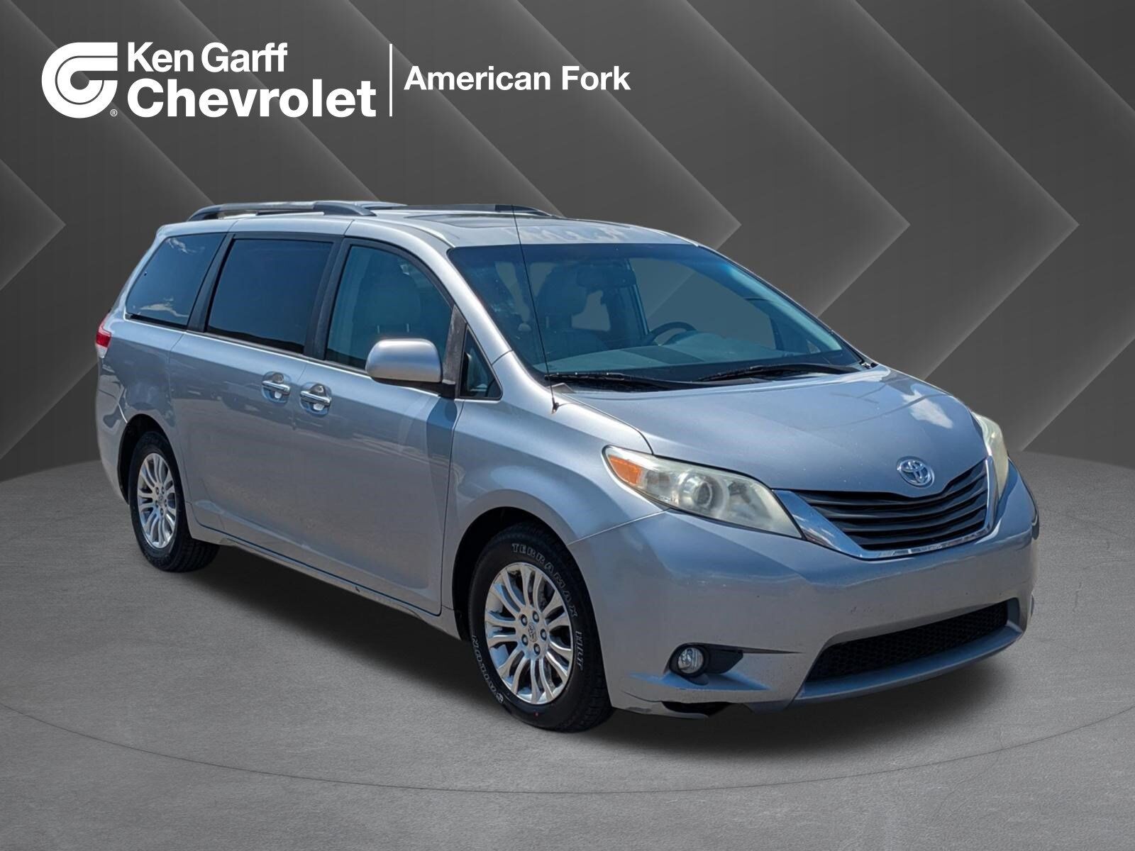 2012 TOYOTA Sienna