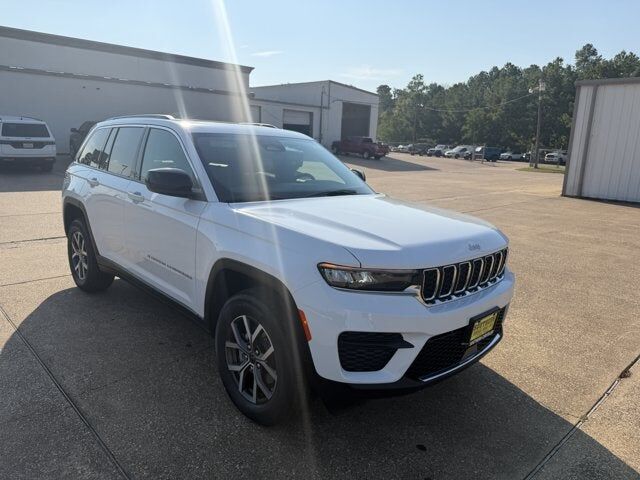 2027 JEEP Grand Cherokee