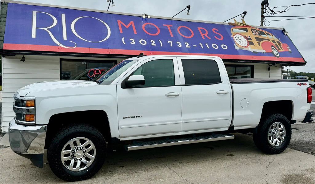 2018 CHEVROLET Silverado