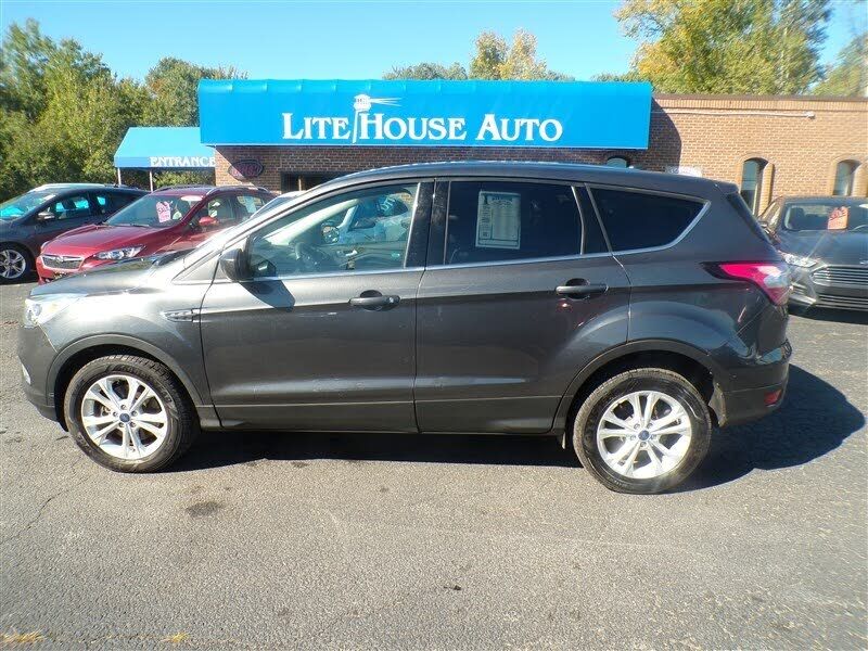 2017 FORD Escape