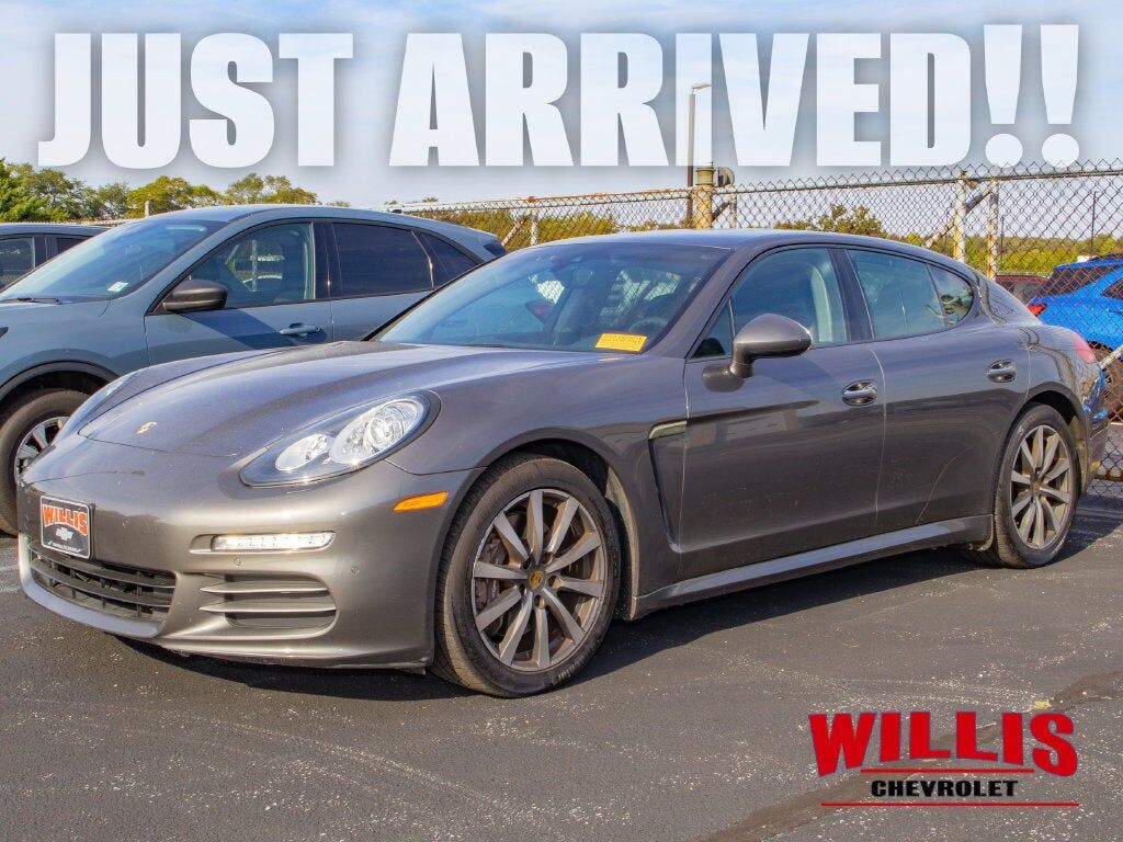 2015 PORSCHE Panamera