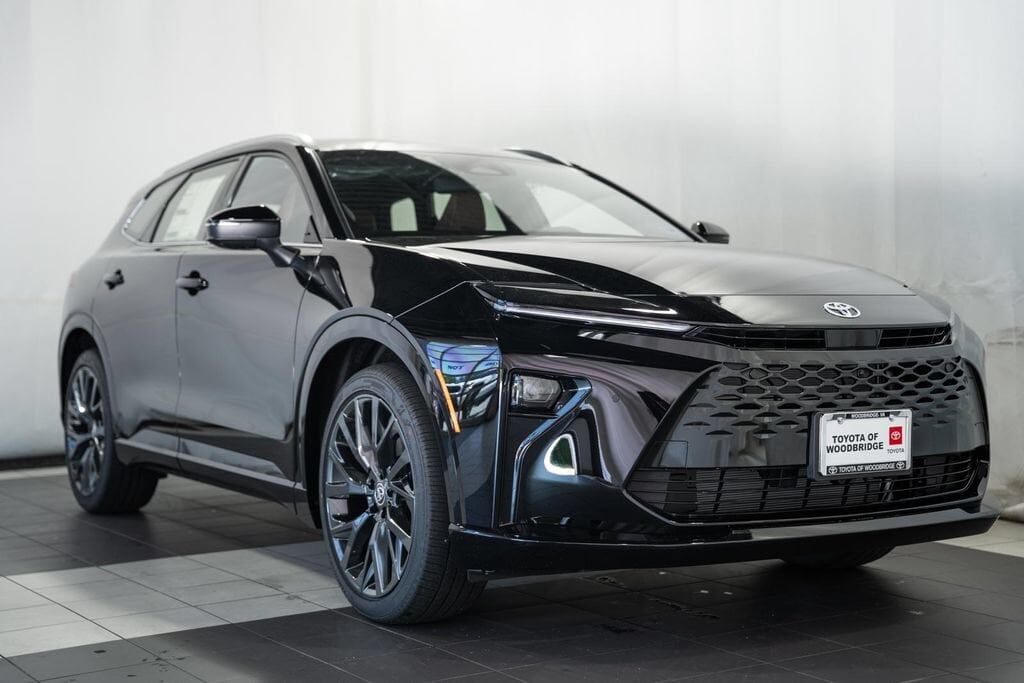 2026 TOYOTA Crown Signia