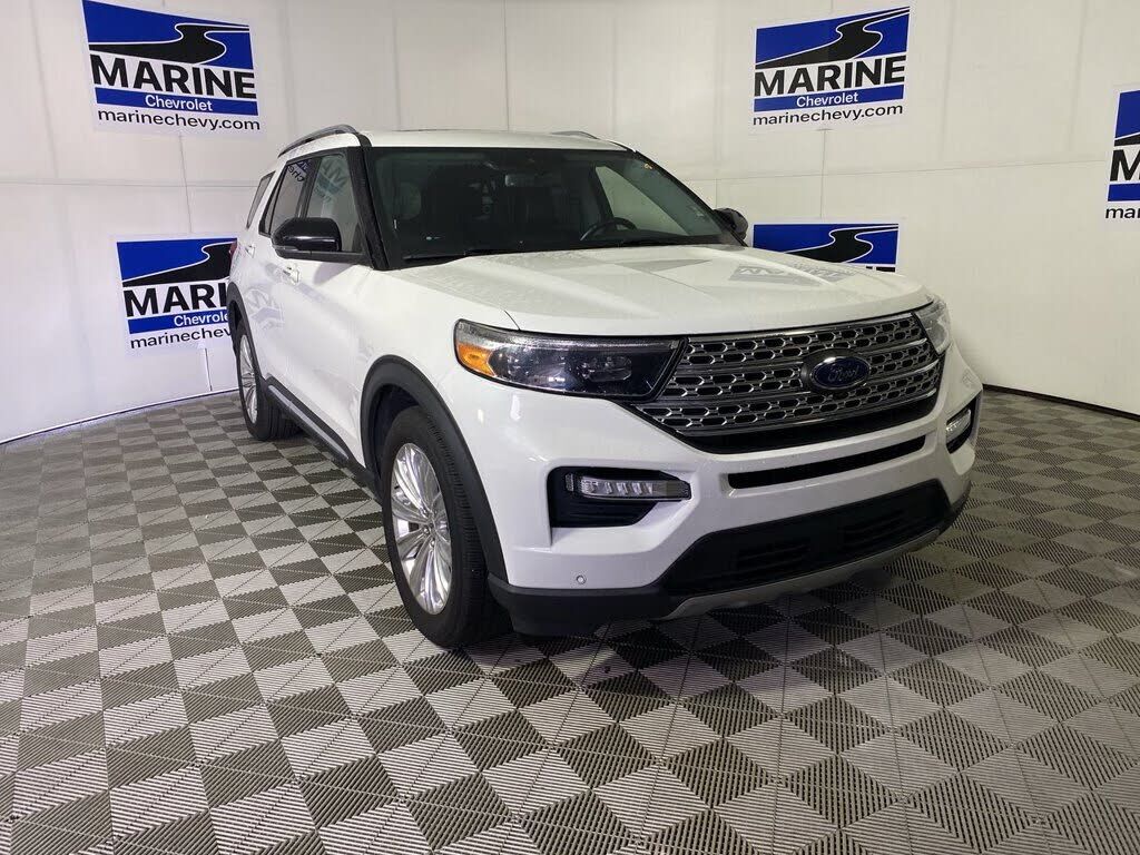 2022 FORD Explorer