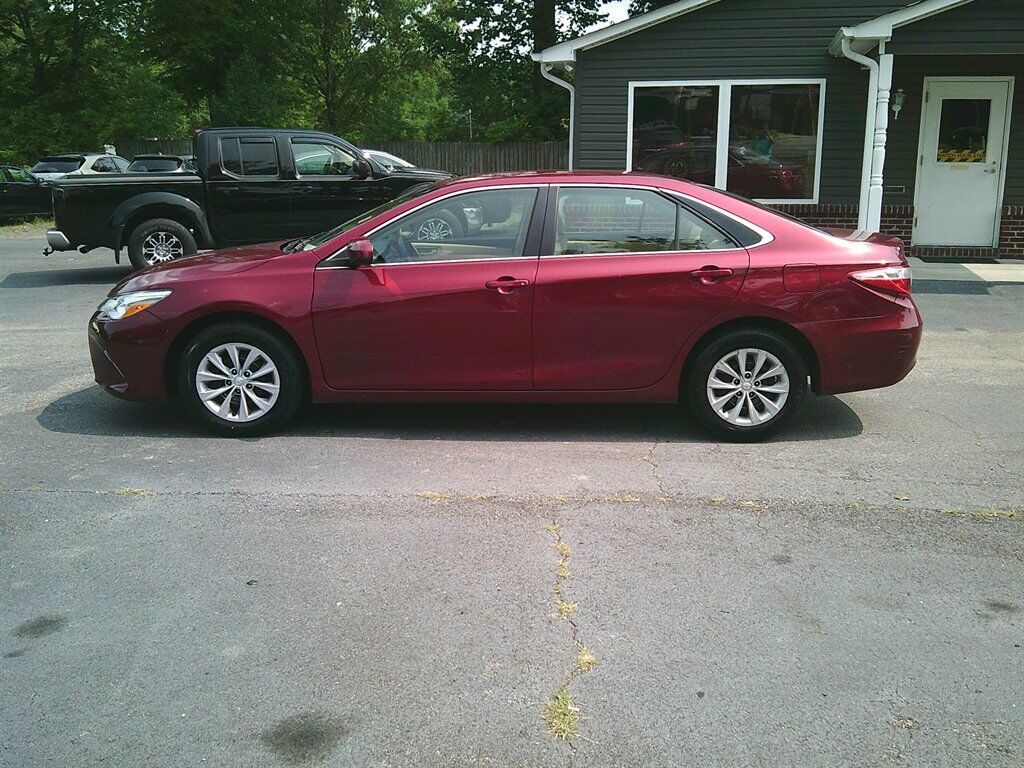 2016 TOYOTA Camry