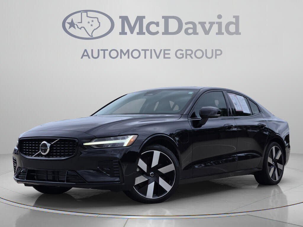 2024 VOLVO S60