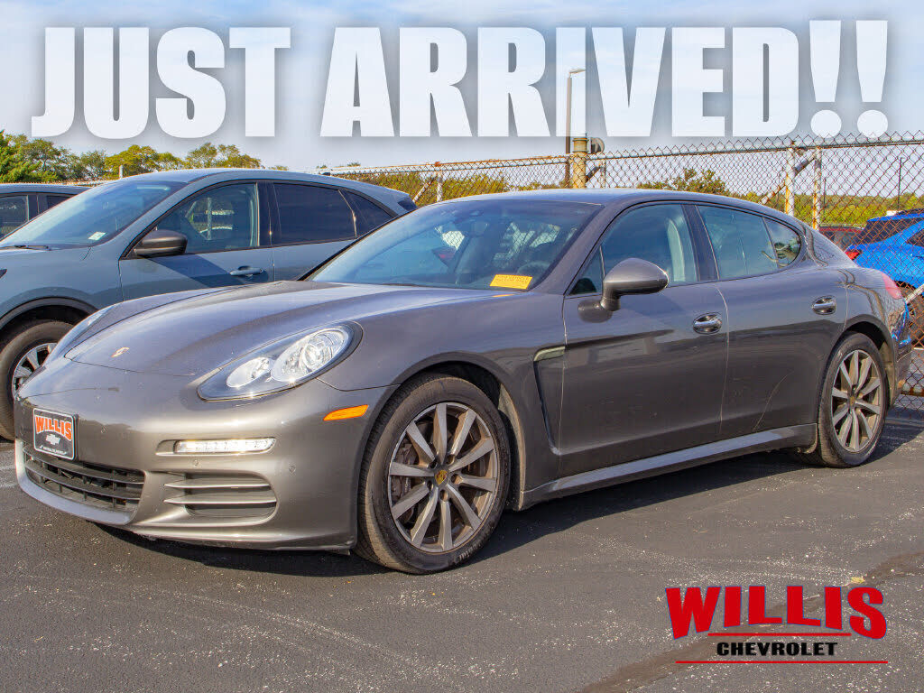 2015 PORSCHE Panamera