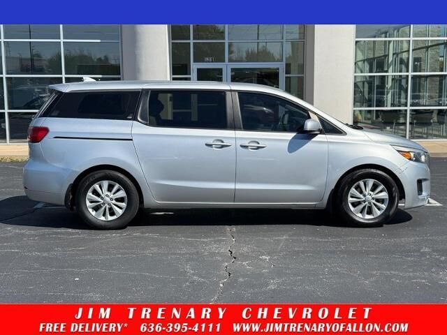 2016 KIA Sedona