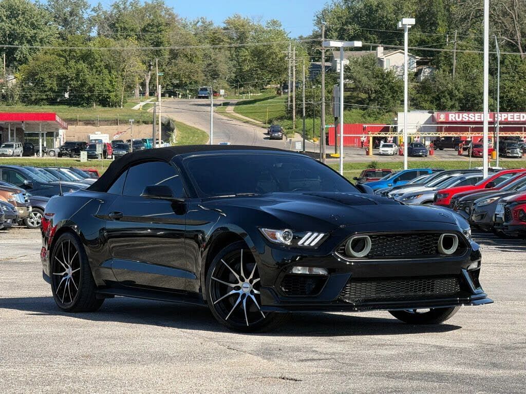 2017 FORD Mustang