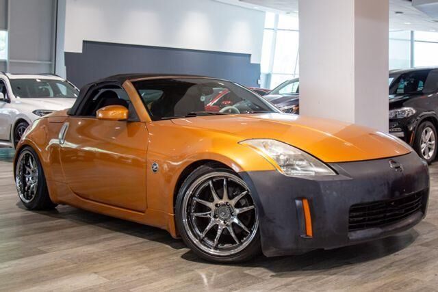 2004 NISSAN 350Z