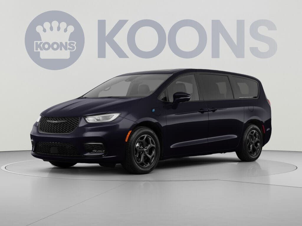 2023 CHRYSLER Pacifica