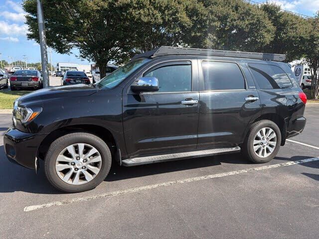 2017 TOYOTA Sequoia