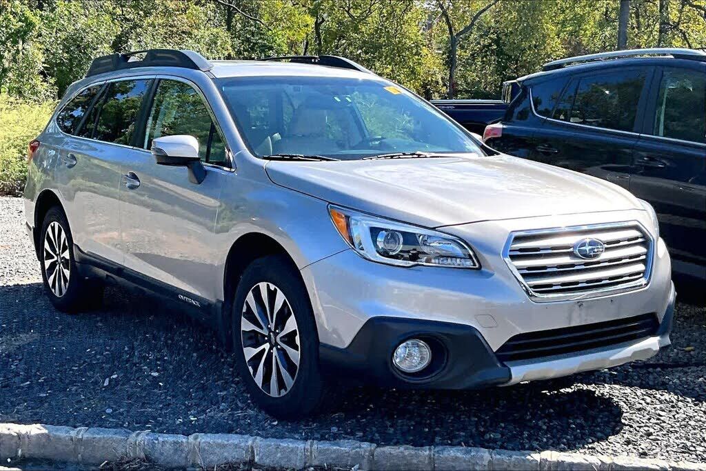 2016 SUBARU Outback
