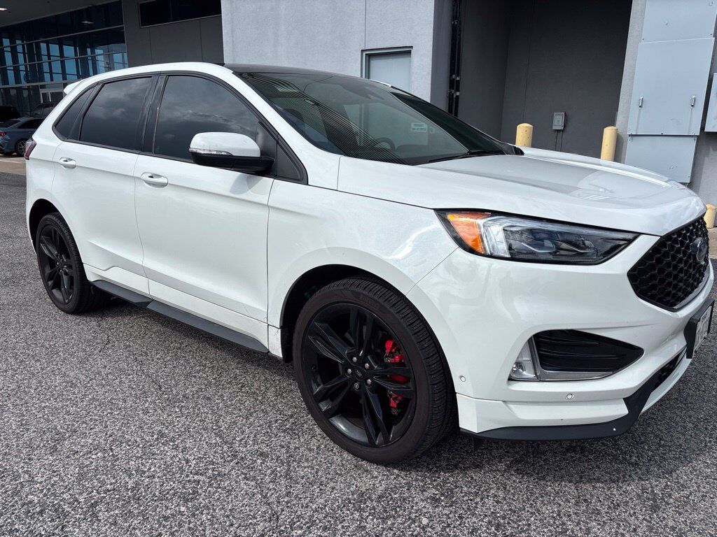 2022 FORD Edge