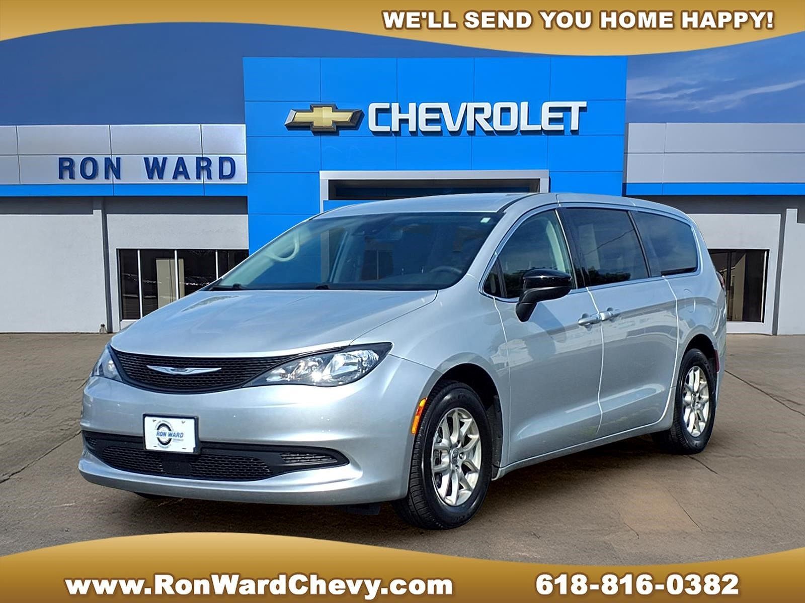 2024 CHRYSLER Voyager