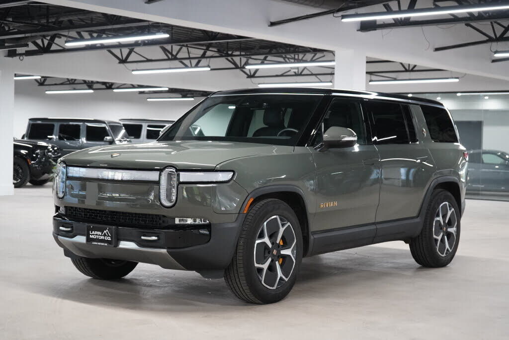 2022 RIVIAN R1S