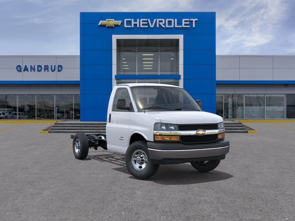 2026 CHEVROLET Express