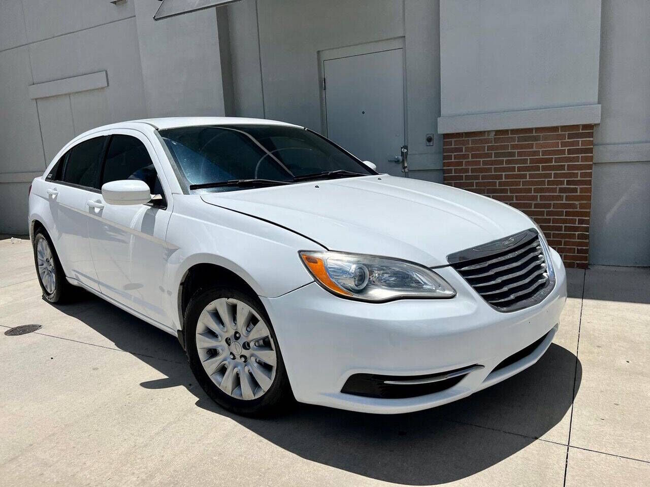 2014 CHRYSLER 200