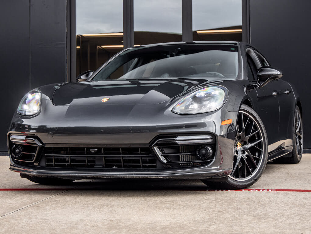 2020 PORSCHE Panamera