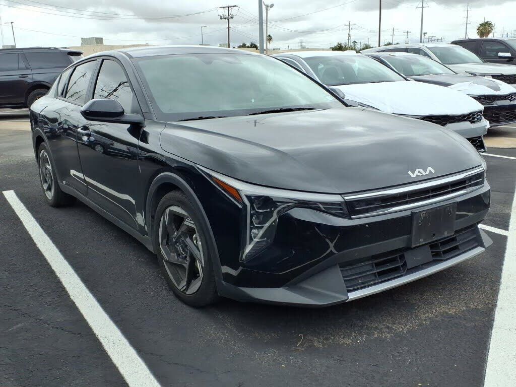 2025 KIA K4