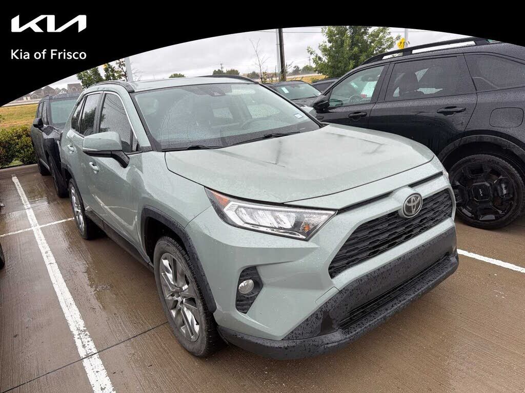 2020 TOYOTA RAV4