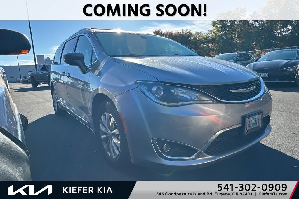 2019 CHRYSLER Pacifica