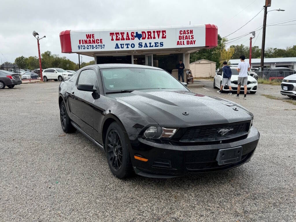 2010 FORD Mustang