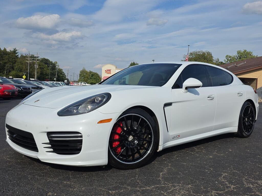 2016 PORSCHE Panamera