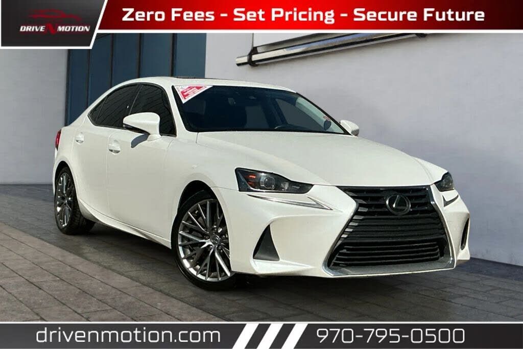 2019 LEXUS IS