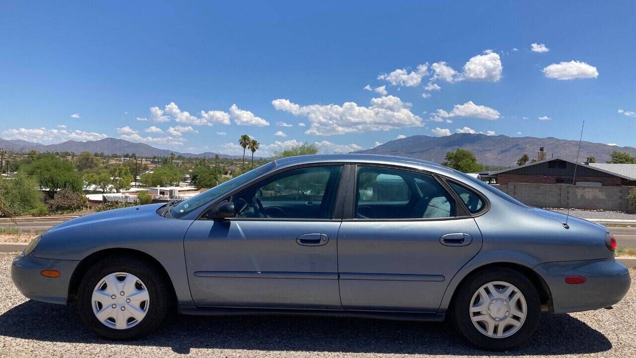 1999 FORD Taurus