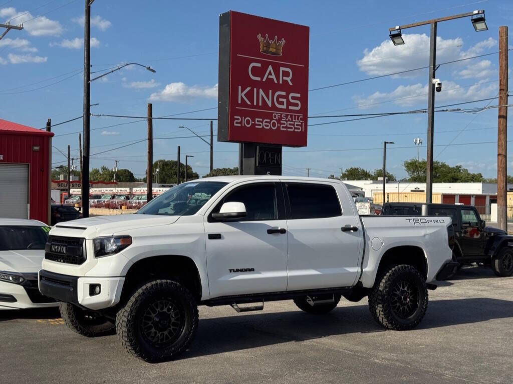 2017 TOYOTA Tundra