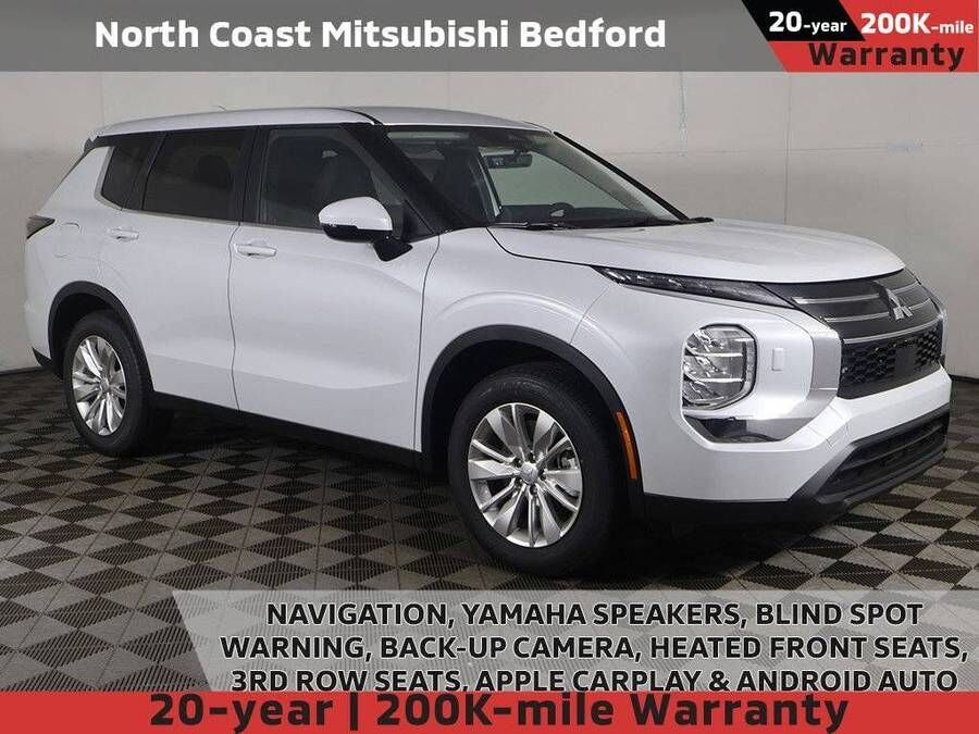 2026 MITSUBISHI Outlander