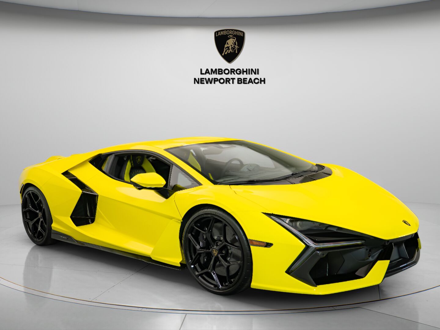 2026 LAMBORGHINI Revuelto
