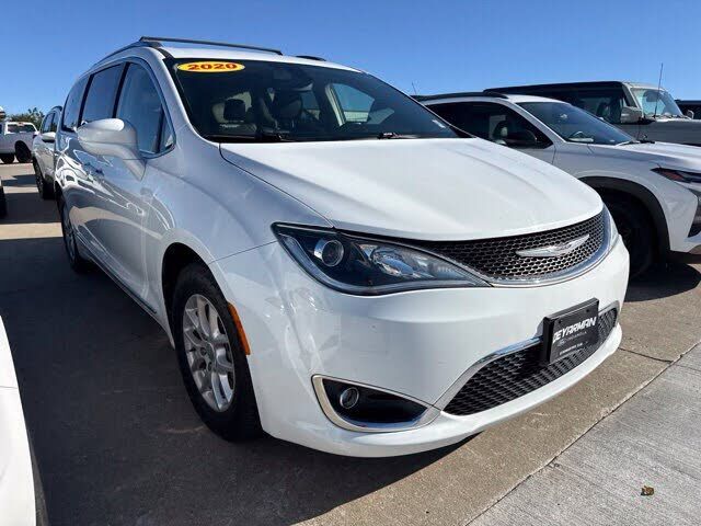 2020 CHRYSLER Pacifica