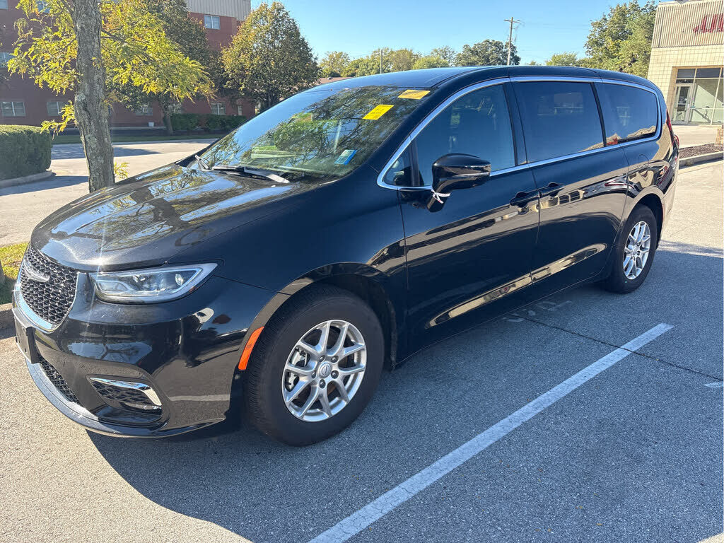 2026 CHRYSLER Pacifica