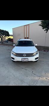 2017 VOLKSWAGEN Tiguan