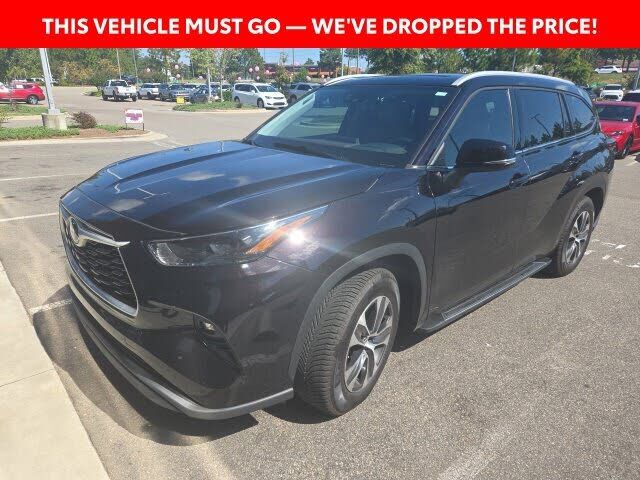 2022 TOYOTA Highlander