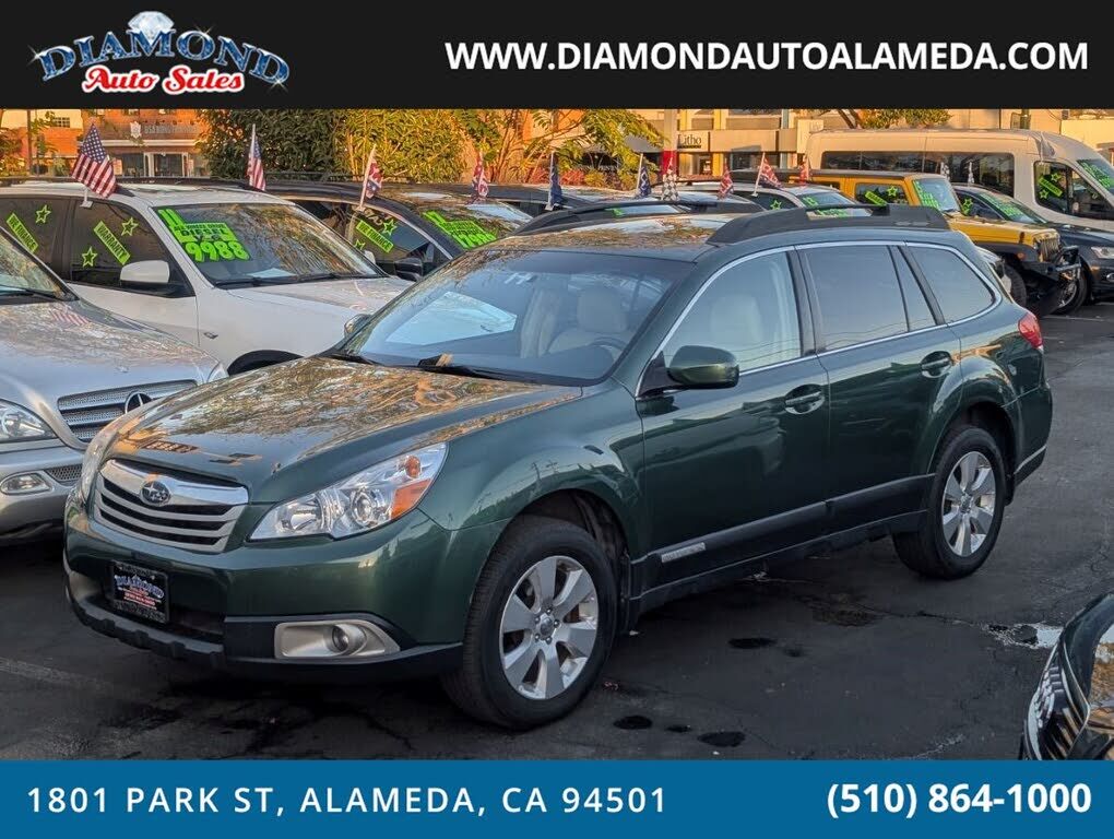 2010 SUBARU Outback
