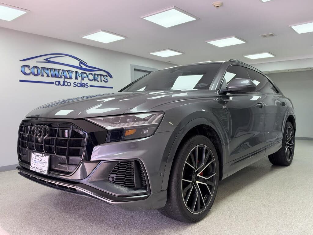 2021 AUDI Q8