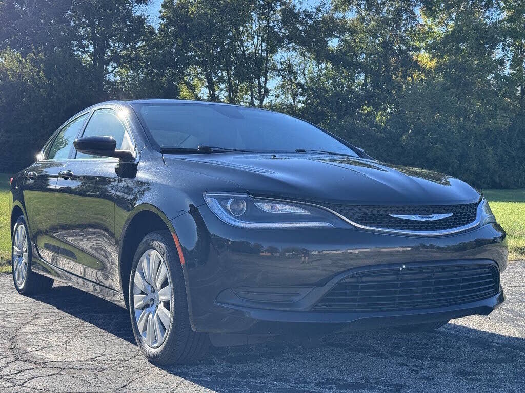 2016 CHRYSLER 200